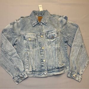 NWT Gap Women’s Light Blue Barrel-Sleeve Icon Denim Jacket Size S